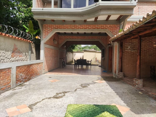 Imagen 26 de 30 de Leal Pérez Vende Hermosa Casa En San Diego Las Morochas