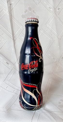 Botella De Coca Cola Light La Negra De Las Cintitas (Usado)