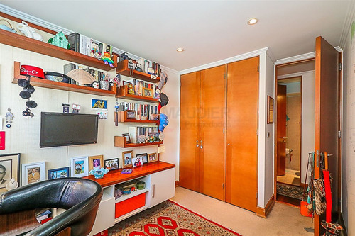Departamento En Venta De 2 Dorm. En Vitacura