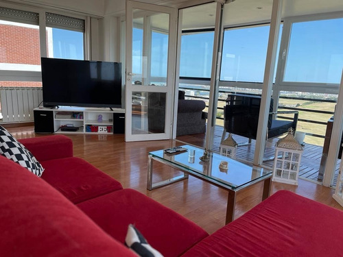 Imagen 3 de 17 de Playa Grande Piso 3 Ambientes Frente Al Golf. Excelente! Almafuerte Al 100 Solo Familias