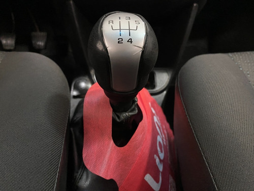 Imagem 5 de 18 de Chevrolet Celta