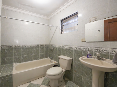 Apartamento En Gazcue En Venta, Distrito Nacional, Gascue
