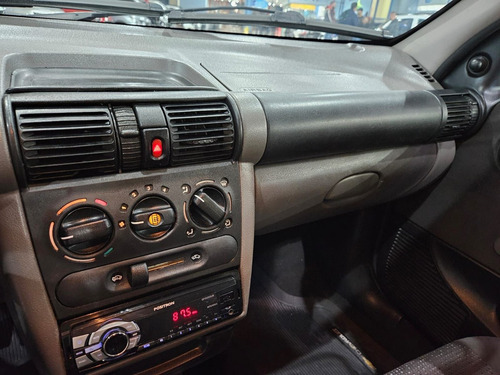 Chevrolet Classic 1.0 MPFI LS 8V