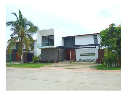Imagen 1 de 14 de De Venta Casa En Residencial Los Tigres
