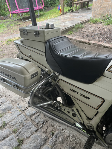 Honda Cbx750p