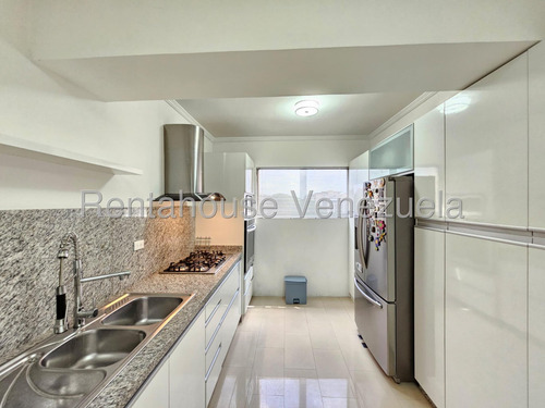 Apartamento En Venta En La Soledad Maracay 25-12181 Irrr