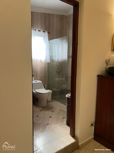 Casa En Alquiler En Viejo Arroyo Hondo Cod. 27402