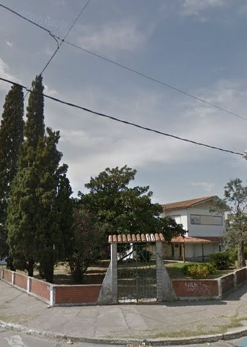 Imagen 1 de 13 de Chalet En Venta En Ezpeleta Este