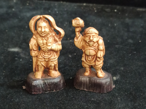 Netzuque 7 Antiguas Figuras Japonesas Pasta Imitación Marfil (Usado)
