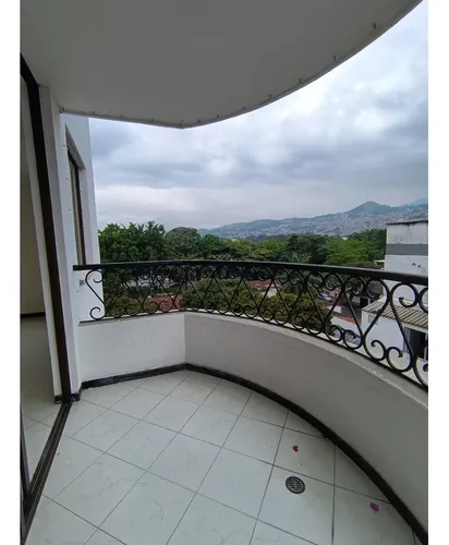 Vendo Apartamento En Edificio Portal De Vizcaya