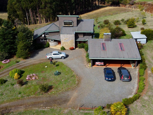 Venta De Campo Con Moderna Casa En La Unión