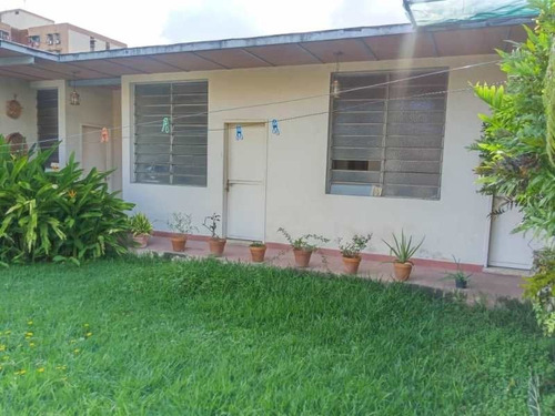Imagen 6 de 12 de Casa En Venta En Urb El Bosque Andrews Rivero 04124959888