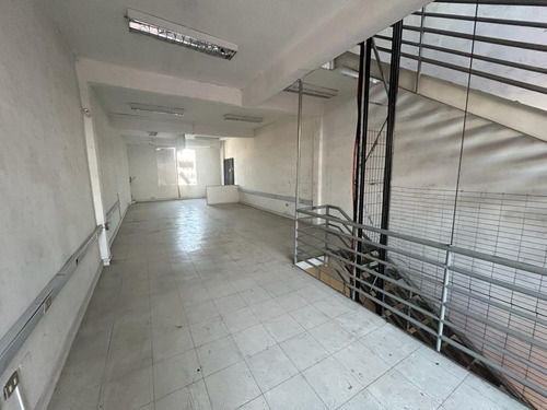 Excelente Local Comercial San Pablo Con Montacarga