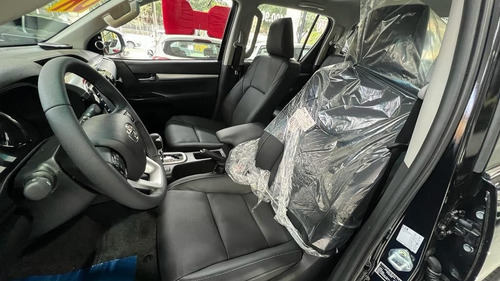 Imagem 8 de 10 de Toyota Hilux 2.8 D-4d Turbo Cd Srx 4x4