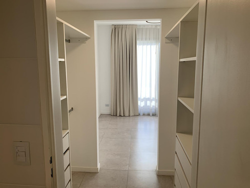 Departamento En Venta En Villa Del Lago, Pilar, Gba Norte