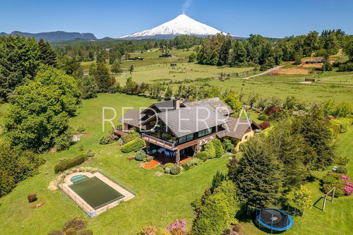 Imagen 2 de 30 de Hermosa Casa Con Vista Al Lago Y Al Volcán