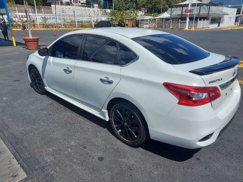 Imagen 2 de 6 de Nissan Sendra Turbo