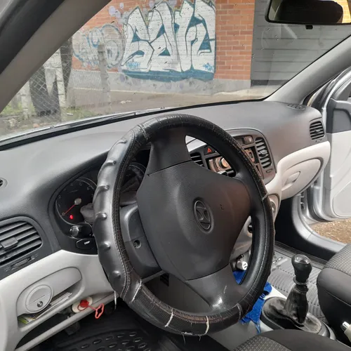 Hyundai Accent Vision 1.4