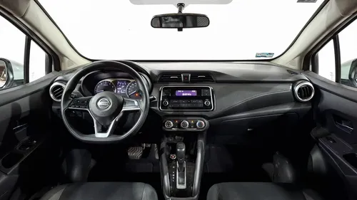 Nissan Versa 1.6 Sense Cvt