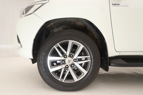 Imagen 20 de 20 de Toyota Hilux Srx 2.8 Dc 4x2 At