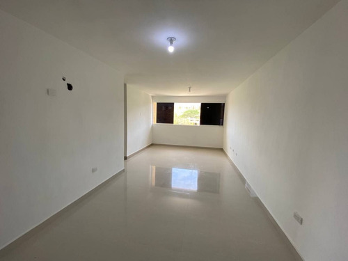 Apartamento Res. Balcones De Paso Real.