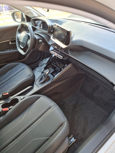 Imagen 15 de 15 de Peugeot 208 1.6 Allure Tiptronic