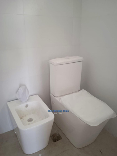 Alquiler Casa A Estrenar Prox A Portones $ 35.000