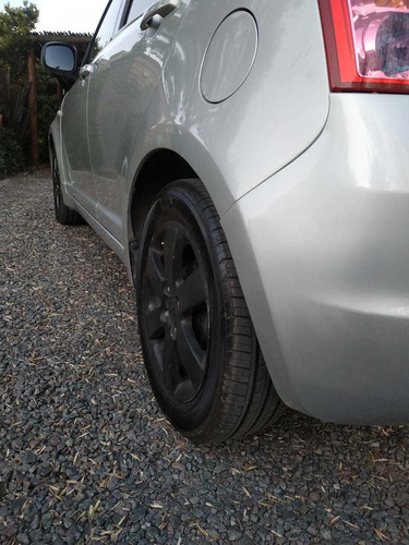 Imagen 6 de 9 de Suzuki Swift 2010 1.5 N