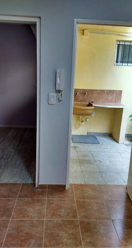 Alquiler Comercial En Villa Pueyrredon
