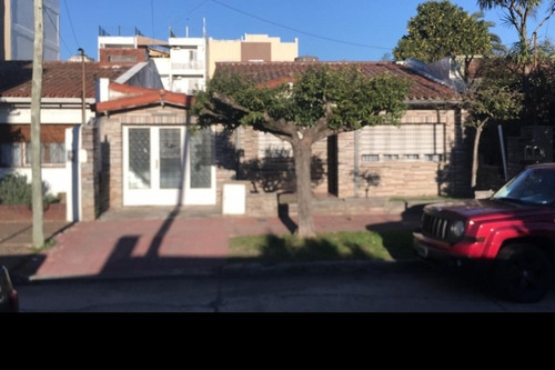 Imagen 5 de 5 de Chalet En Venta En Villa Luzuriaga