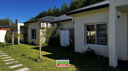 Imagen 7 de 30 de Complejo Turístico En Venta En Colón Entre Ríos Piscina