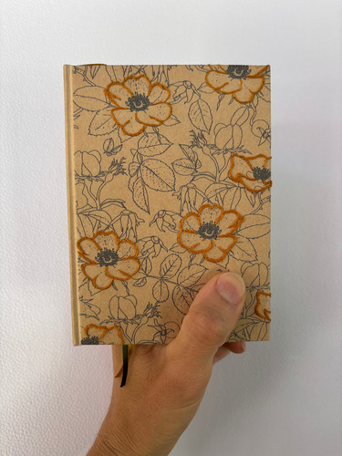 Cuaderno Artesanal A6 Bordado Kraft