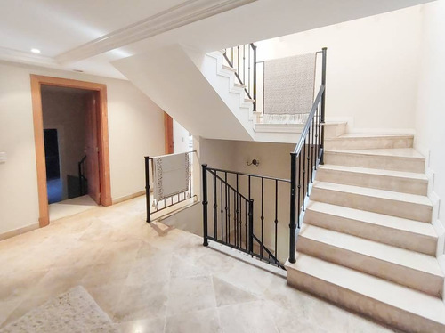 Imagen 15 de 30 de Espectacular Casa En Venta 9 Ambientes En Village Golf And Tennis Country Club, Pilar