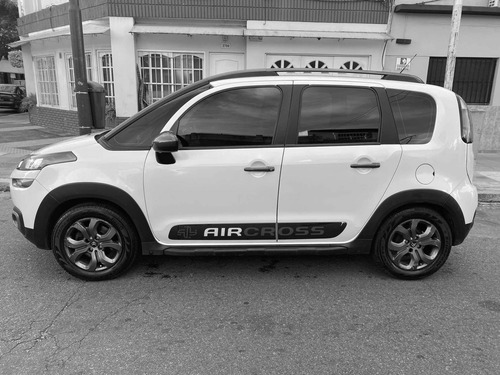 Imagen 3 de 9 de Citroën Aircross 2016 1.6 Shine 115cv
