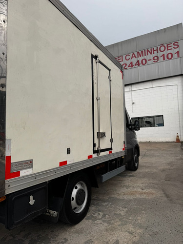 Daily 35.150 Cs Unico Dono Refrigerada Gela -18 Graus