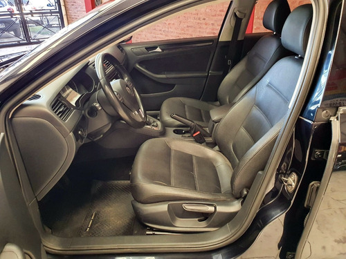 Volkswagen Vento 2.5 Luxury Tiptronic 170cv 2011