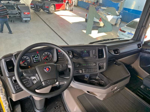 Imagem 15 de 15 de Scania R 450 Highline, 6x2, 20/21.