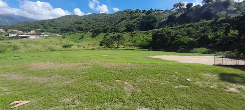Se Vende Terreno Guarenas- Guatire Con Zonificación Industrial O Residencial. (rs90)