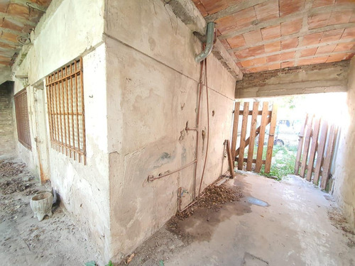 Imagen 5 de 14 de Casa De 2 Dormitorios En Venta - O Terreno - Para Reciclar - La Florida