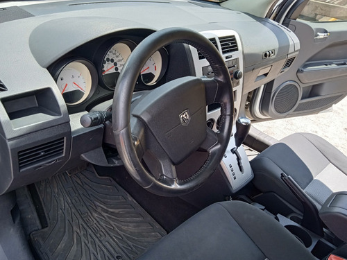 Imagen 17 de 18 de Dodge Caliber Le