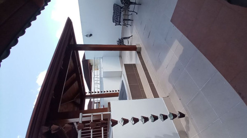 Penthouse En Venta Ubicado En Excelente Zona De San Francisco De Macoris