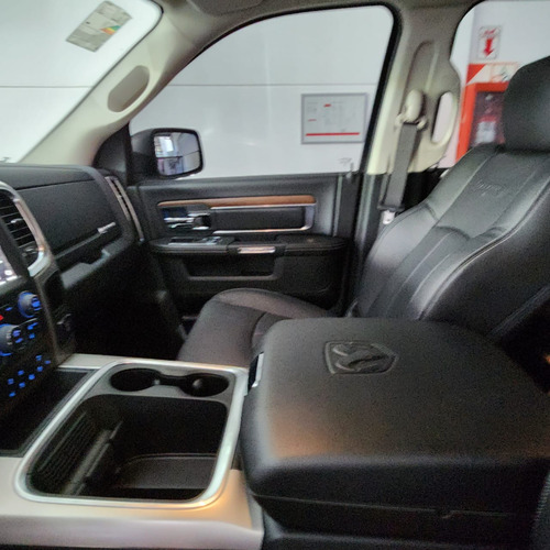 Ram Ram 1500 Laramie Night Edition 4x4 Oferta 2025