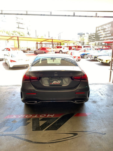 Imagen 5 de 14 de Mercedes Benz A 200 Sport 2020