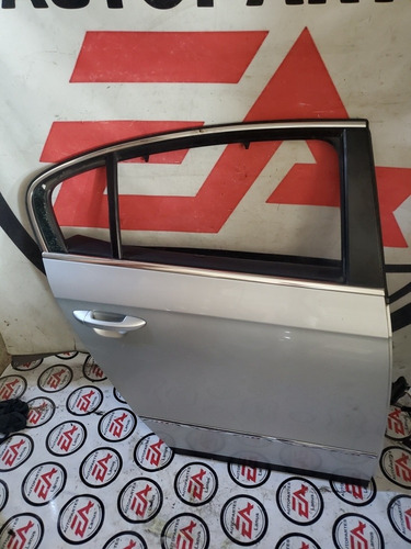 Puerta Trasera Derecha Vw Passat Original 