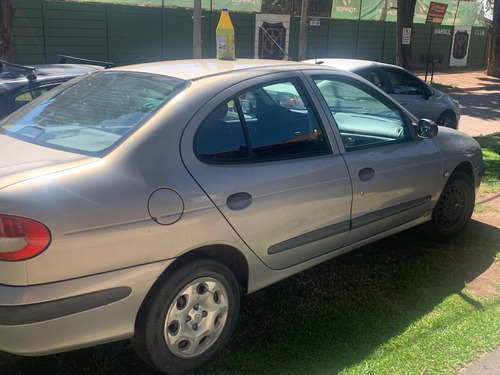 Renault Megane 1.9 I Tric Sl Fairway