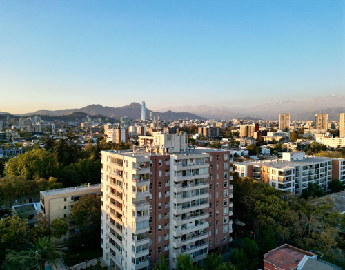 Departamento Con Vista Despejada En Barrio Seguro