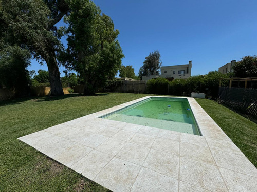 Casa En Venta En Barrio San Matias, Escobar