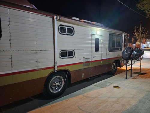 Motorhome 1620 Turbo Carrozado En Aluminio.