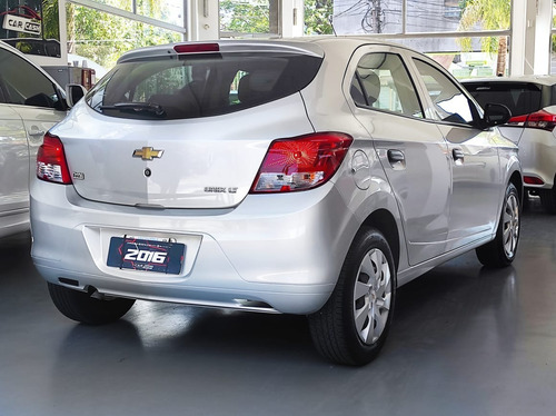 Chevrolet Onix 1.4 Lt - Car Cash