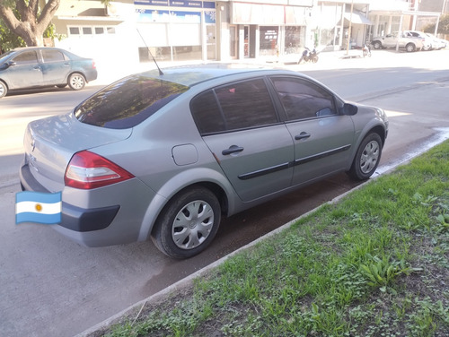 Liquido Megane 2!! Modelo 1.6 Confort. Digno De Ver